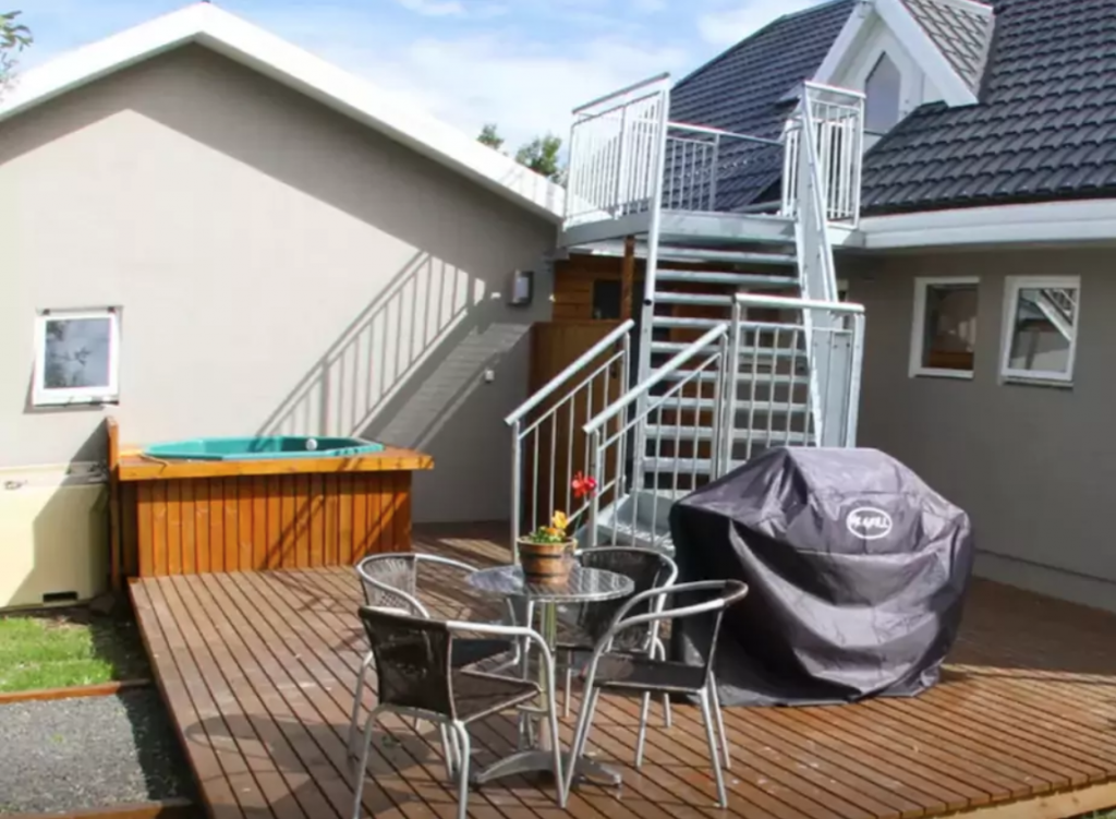 Countryside Apartment With Big Balcony Near Akureyri