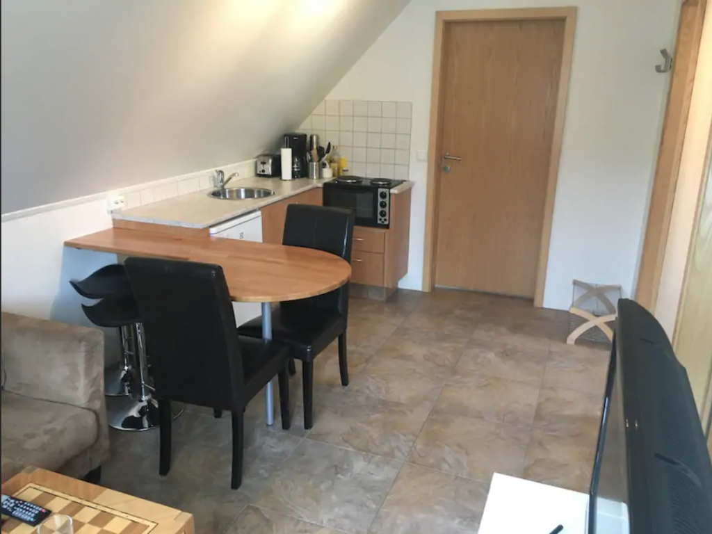 Countryside Apartment With Big Balcony Near Akureyri