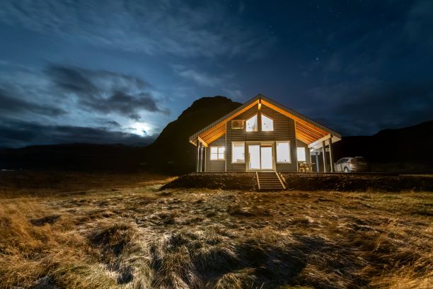 Alfasteinn Cabin on the Sn&aelig;fellsnes Peninsula