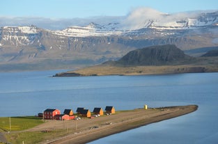 Mjoeyri Studio Cottage #1 With Shared Hot Tub in Eskifjörður