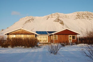 Moar Guesthouse - Std. Double Room #3 Near Akranes