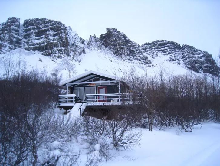M&uacute;lakot 5 Cottage near Borgarnes with Secluded Balcony