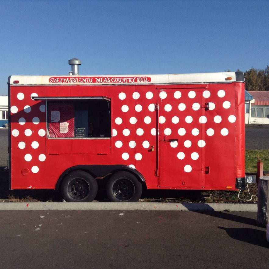 Mia's Country Van, a red polka-dotted food truck on the South Coast of Iceland, serving comfort food to road-trippers and locals.