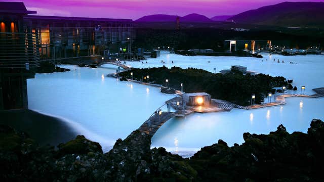 One-Way Private Blue Lagoon Transfer from Reykjavik