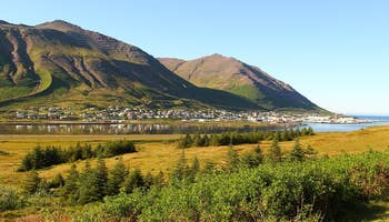 Small Group 5-Hour Siglufjordur Private Tour From Akureyri through Four Tunnels