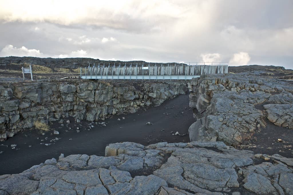 Mid-Atlantic Ridge Travel Guide | Guide to Iceland