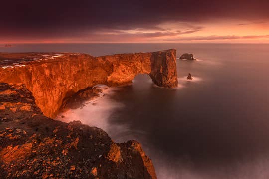 Private South Coast Tour with Glacier Walk from Reykjavik