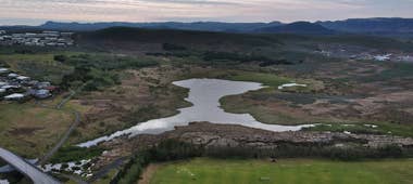 Innsjøen Astjorn i Hafnarfjordur