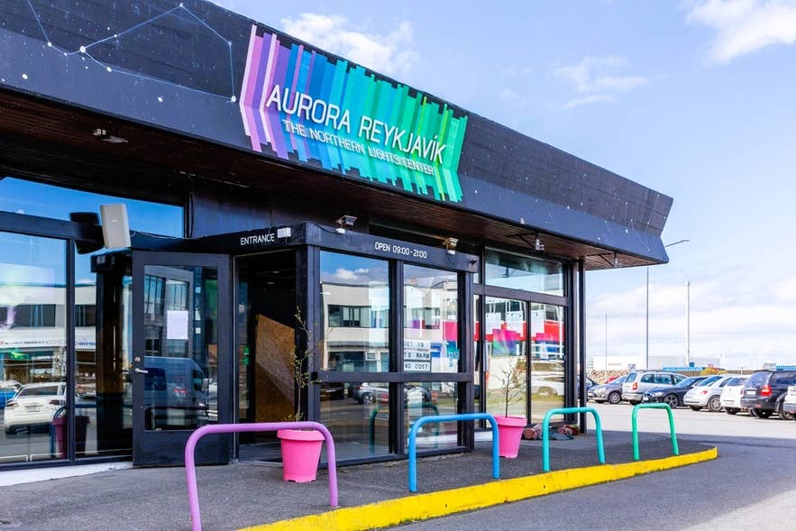 Aurora Reykjavik est l&rsquo;un des coins secrets et tr&eacute;sors cach&eacute;s de la ville, offrant des exp&eacute;riences immersives sur les aurores bor&eacute;ales.