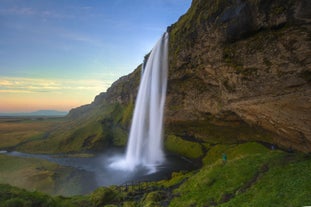 Get lost in the beauty of Seljalandsfoss, one of the most famous waterfalls in Iceland.
