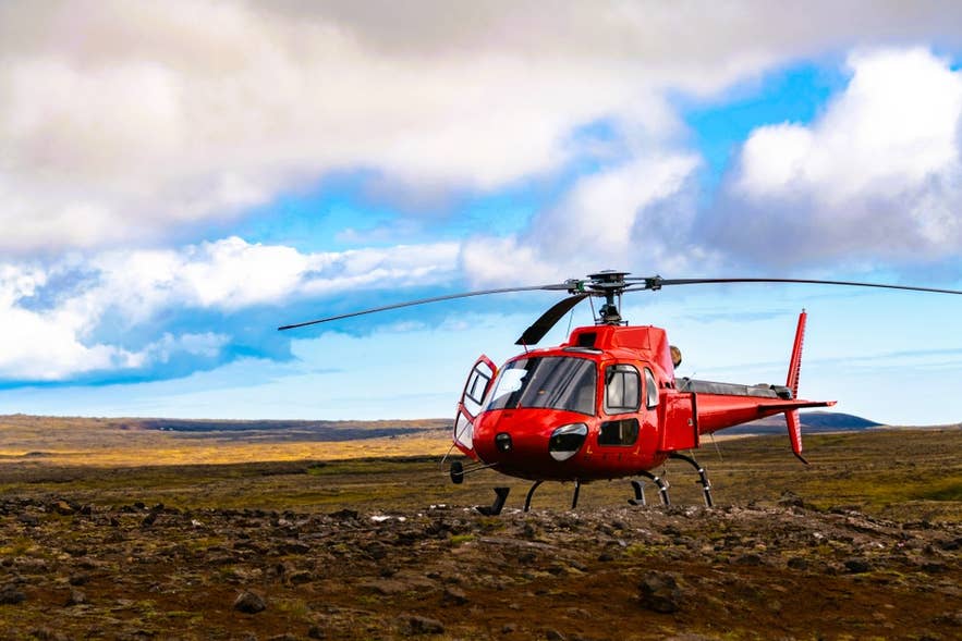 Avventure in elicottero nelle Highlands islandesi, tra le attività top in Islanda per chi cerca adrenalina.