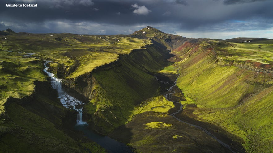 Eldgja is a large canyon created in a powerful volcanic eruption.