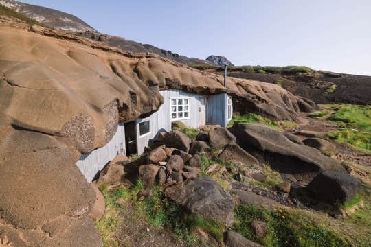 Private Caves of Laugarvatn Tour with Icelandic Food Tasting in the Golden Circle