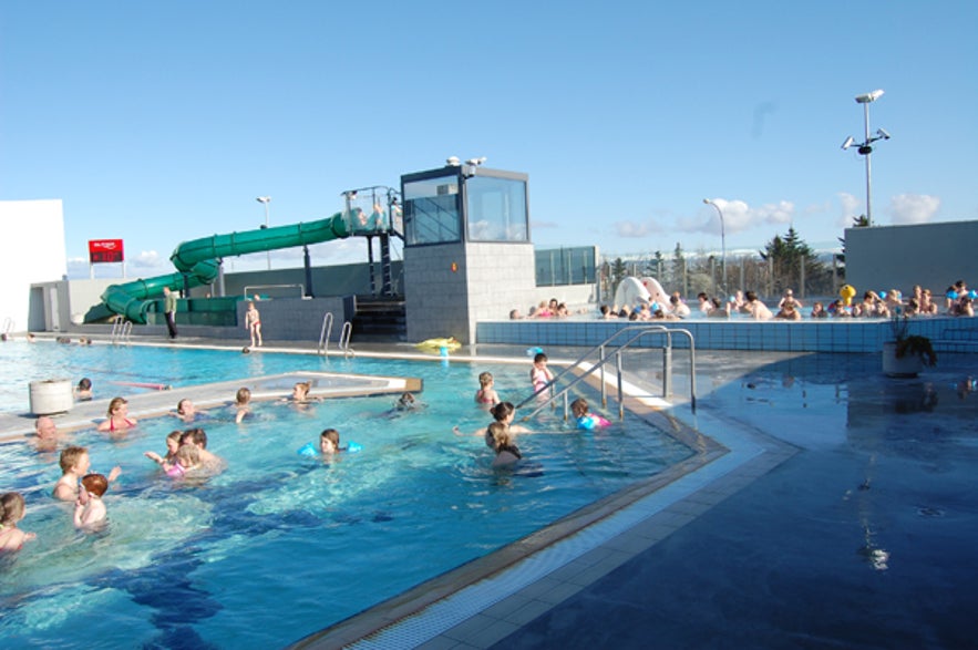 Piscinas en Islandia.. ayy que buenas!