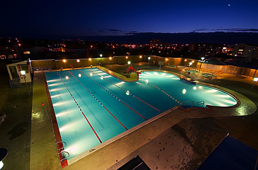 Piscinas en Islandia.. ayy que buenas!