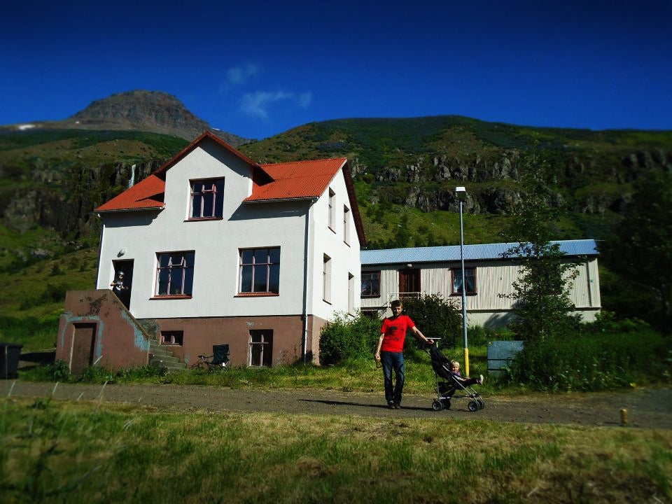 LOST ON THE FAR SIDE | Guide to Iceland