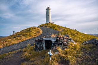 Small-Group Volcano & Lava Fields Tour with Hot Springs on the Reykjanes Peninsula
