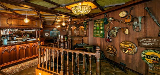 Review of the Irishman Pub: Guinness, Darts & Irish Cheer