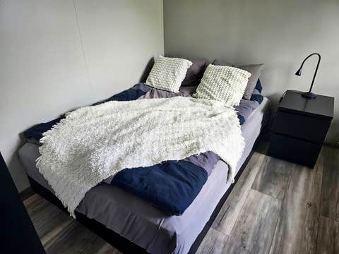 Northern Lights Farmhouse & Private Jacuzzi