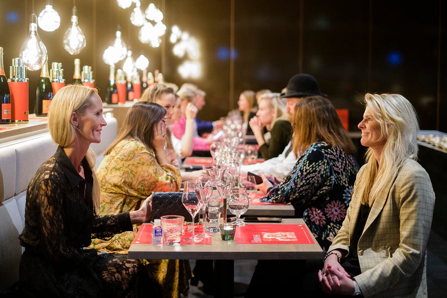 Das Hnoss ist ein großartiges Restaurant in der Harpa, einem kultigen Ort in Reykjavik.